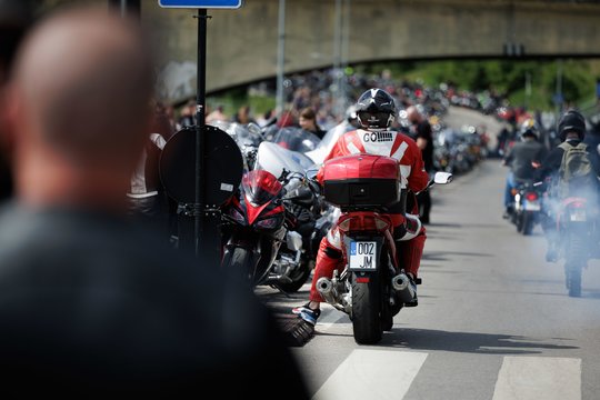 Vilniaus regiono motociklininkų sezono atidarymo akimirkos.<br>Vyginto Skaraičio nuotr.