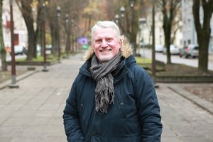 Knygą pristatantis istorikas E. Aleksandravičius: „Kuo verčiantys cvirkų paminklus skiriasi nuo sovietinių komjaunuolių?“ 