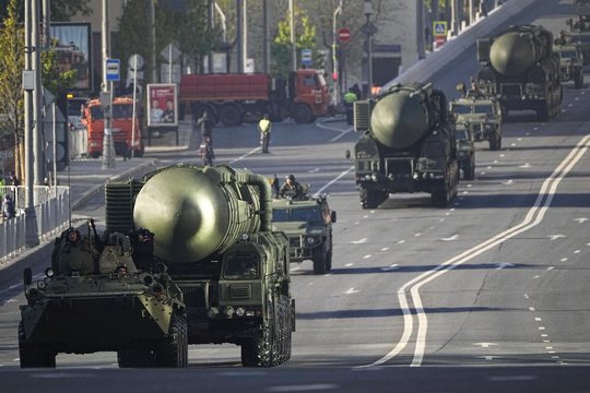 Prieš V. Putino inauguraciją – jėgos demonstravimas: paskelbė apie branduolinių ginklų pratybas
