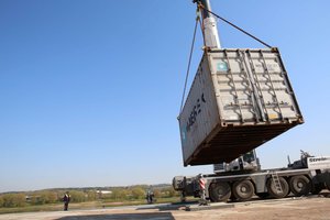 „Maersk“: dėl išpuolių Raudonojoje jūroje laivybos apimtys susitraukė net penktadaliu