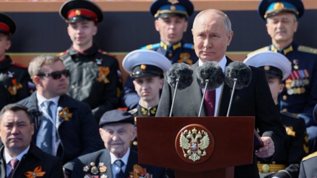 Pastebi intensyvėjančią Rusijos kampaniją prieš Vakarų paramą Ukrainai: naudoja kelis aspektus