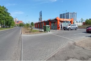 Vienoje judriausių Vilniaus gatvių stovinčios automobilių plovyklos šeimininkų apetitas – didelis