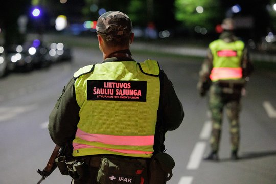  Komendanto valanda Vilniuje: ginklai, patikros, narkotikai ir grasinimai.<br> V.Skaraičio nuotr.