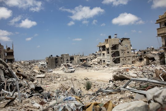 Kaire atnaujintos derybos dėl paliaubų Gazos Ruože.