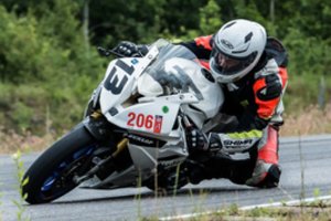 Lietuvos plento žiedo čempionas po avarijos trasoje išvežtas į ligoninę