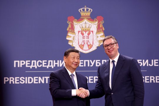 Kinijos ir Serbijos vadovai pasirašė deklaraciją dėl strateginės partnerystės stiprinimo.