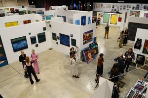 Mugė ART COMPENSA: 60 menininkų, 500 kūrinių, 3 dienos audringo meno gūsio