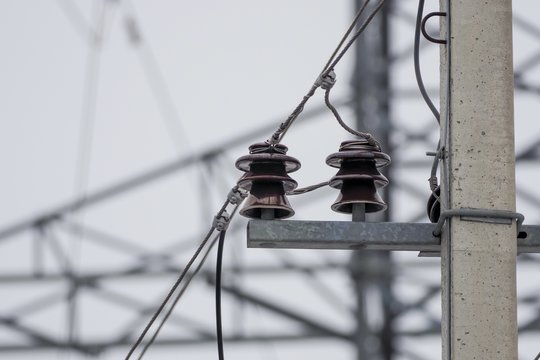 Seimas priėmė projektą dėl Šiaurės vakarų ir rytų elektros perdavimo tinklų sujungimo projekto pripažinimo kaip ypatingos valstybinės svarbos.