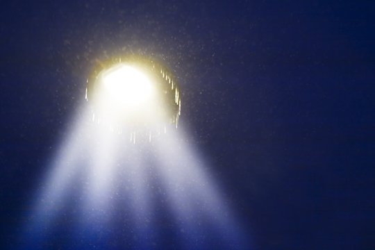 Amerikiečiai pranešė, kad gegužės 2 d. apie 21 val. vietos laiku nakties danguje pamatė švytintį neatpažintą skraidantį objektą (NSO).