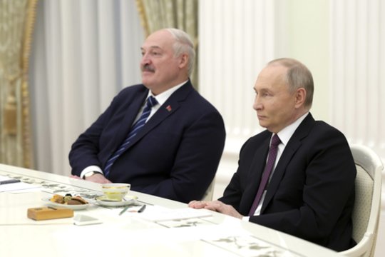 A. Lukašenka ir V. Putinas.