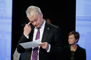 Kreipėsi į institucijas dėl G. Nausėdos gautos aukos rinkimų kampanijai: „Sunku patikėti“