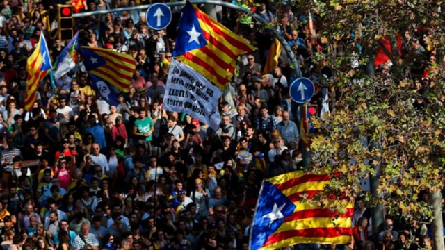 Katalonijoje renkamas naujas parlamentas: pergalė prognozuojama P. Sanchezo Socialistų darbininkų partijai