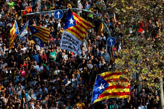 Katalonijoje renkamas naujas parlamentas: pergalė prognozuojama P. Sanchezo Socialistų darbininkų partijai