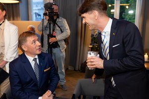 Rinkimų vakarą – politikų emocijos: lyginimai su užgesusiu meteoritu, skirtingos nuomonės ir kritika G. Nausėdai