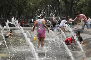 Karštis Meksikoje pareikalavo dešimčių žmonių gyvybių