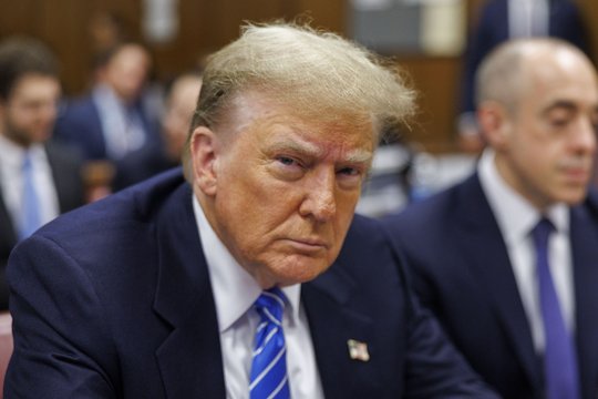 Buvęs D. Trumpo advokatas teisme liudijo dėl jo melavęs