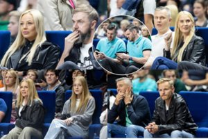 Krepšinio rungtynes „Twinsbet“ arenoje stebėjo daugybė žinomų žmonių: atvyko ir Mia Pilibaitytė su mylimuoju