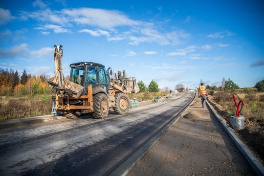 Vilniaus rajono seniūnijoms paskirstyta 5,9 mln. eurų vietiniams keliams tvarkyti.