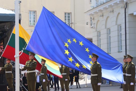 Lietuvoje minimos narystės Europos Sąjungoje metinės.