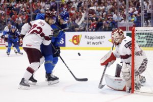 Latvija pagaliau nežaidė pratęsimo pasaulio čempionate – palaužė Kazachstaną