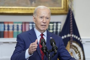 J. Bidenas: Kinija „apgaudinėja“, o ne konkuruoja prekyboje