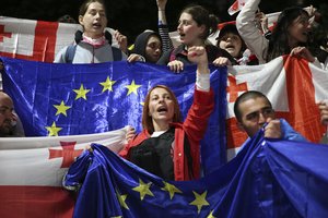 Sakartvelo NVO apie represinį įstatymą: „Mes niekada nesiregistruosime užsienio agentais“