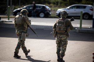 NSGK pritarė jaunuolius karinei tarnybai šaukti iš karto po mokyklos: neliktų ir lengvatų studentams