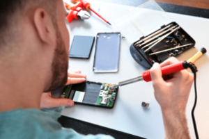 EP nusprendė: gamintojai remontuoti įrenginius turės net pasibaigus garantijai