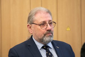 Panevėžio mero R. M. Račkausko byloje baigta specialistės apklausa, bus skelbiami mirusio M. Vaupšo parodymai