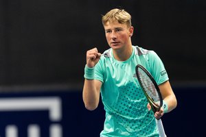 E. Butvilas po sudėtingos kovos pateko į „Futures“ turnyro pusfinalį