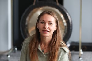 Po stuburo traumos ukmergiškė nėrė į gongų maudynes