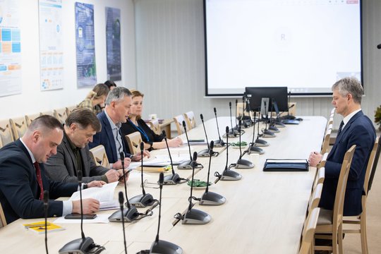 Seimo kanceliarija tiria, ar VSD pranešėjo komisijos informacija nebuvo nutekinta