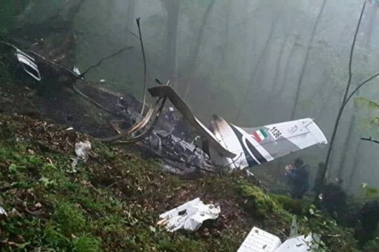 Aviakatastrofoje žuvo Irano prezidentas E. Raisi.