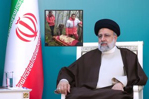 Tarptautinių konfliktų nevengęs aukščiausiojo lyderio įpėdinis E. Raisi: kas žinoma apie žuvusį Irano prezidentą