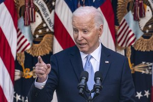 J. Bidenas: Izraelio operacija Gazoje „nėra genocidas“