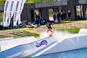 Prieš prestižines vandenlenčių varžybas Palangoje – tik lietuviams skirta kvalifikacija