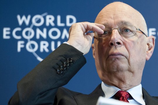 Pasaulio ekonomikos forumo įkūrėjas K. Schwabas ketina atsistatydinti iš vadovo pareigų