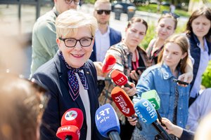 Balsuoti atvykusi I. Šimonytė įvardijo, kas keistųsi jai tapus prezidente 