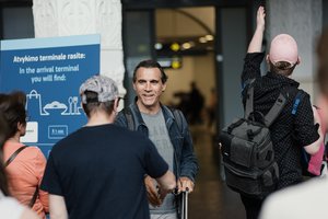 Į Vilnių atvyko aktorius Adrianas Paulas – legendinis „Kalnietis“ Dankanas Maklaudas