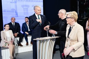 Tadas Ignatavičius. G. Nausėda nepraleis progos apipešioti paskutinę giesmę traukiančią gulbę?