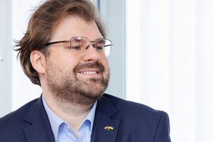 Teismas toliau draudžia K. Bartoševičiui naudotis banke turimais pinigais