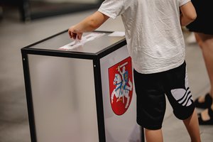 Kas laimės prezidento rinkimus? Skelbia aktyvumą