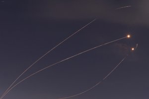 Pirmą kartą per beveik keturis mėnesius „Hamas“ surengė raketų ataką prieš Tel Avivą