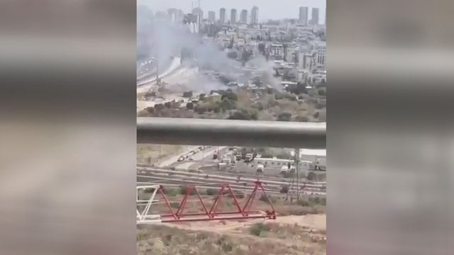 Tel Avive – oro pavojaus sirenos: į miestą „Hamas“ paleido eilę raketų