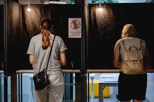 Prezidento rinkimuose balsavę lietuviai – ir užtikrinti, ir nusivylę: kaip aiškino savo pasirinkimą