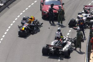 Šiurpūs vaizdai: po avarijos „Formulės 1“ lenktynėse – iš „Red Bull“ bolido neliko praktiškai nieko