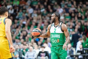 Į ligoninę išvežtas K. Evansas išgirdo šokiruojančią diagnozę – vėl laukia ilgas laikas be krepšinio