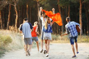 Prieš išleisdami vaiką į vasaros stovyklą, tėvai organizatoriams turėtų užduoti svarbų klausimą