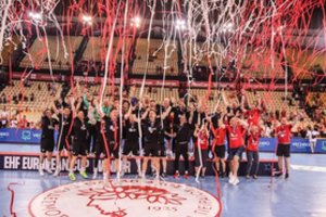 Lietuvoje žygį pradėję „Valur“ rankininkai iškovojo Europos taurę