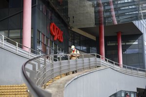 Prekybos centro Vilniuje naujovė pribloškė Šiaulių merą: „Bankams neužtenka uždirbto milijardo? Kas čia nutiko?“